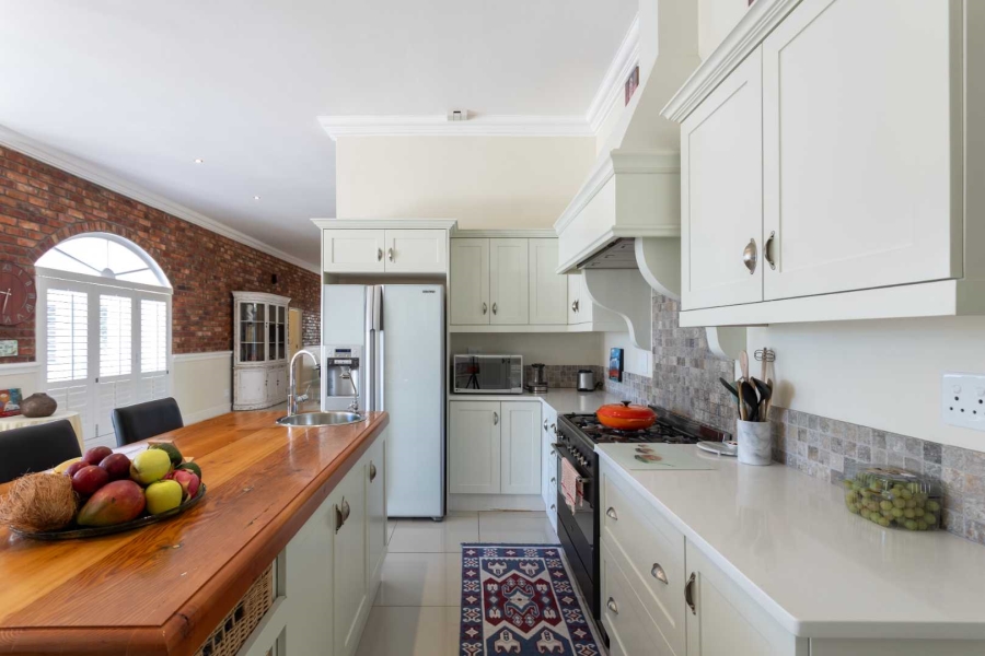 To Let 3 Bedroom Property for Rent in Val De Vie Estate Western Cape